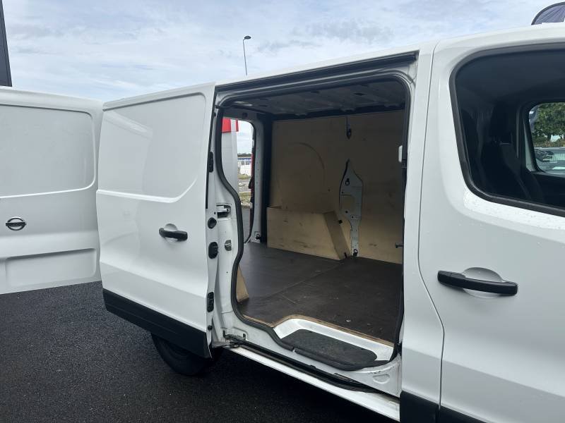 Nissan Primastar - Photo 15