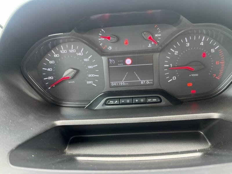 Peugeot Rifter - Photo 15