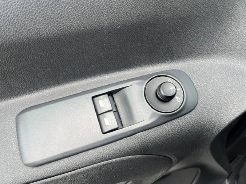 Peugeot Rifter - Photo 16