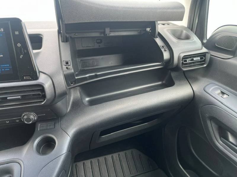 Peugeot Rifter - Photo 29
