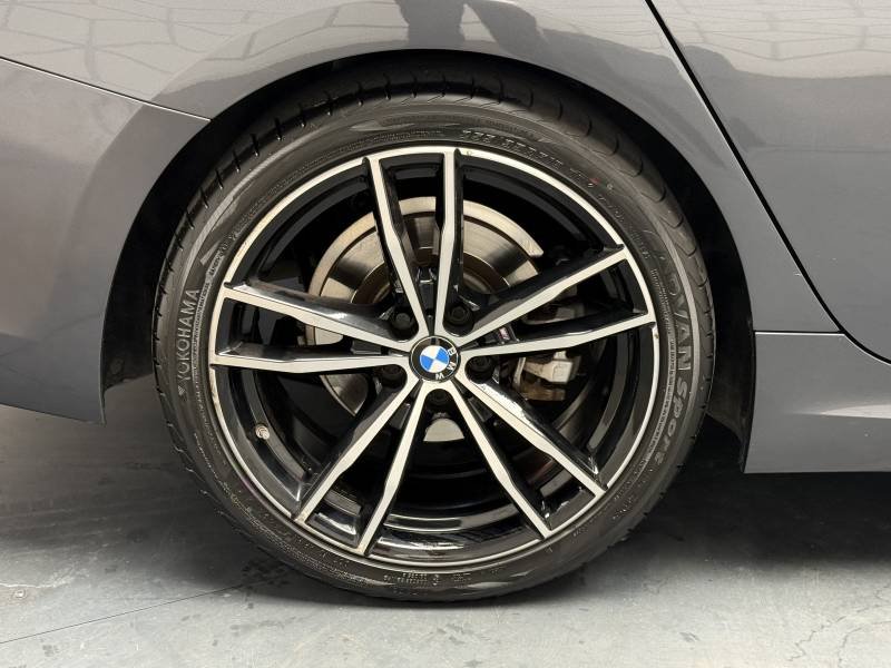 BMW Série 3 - Photo 11