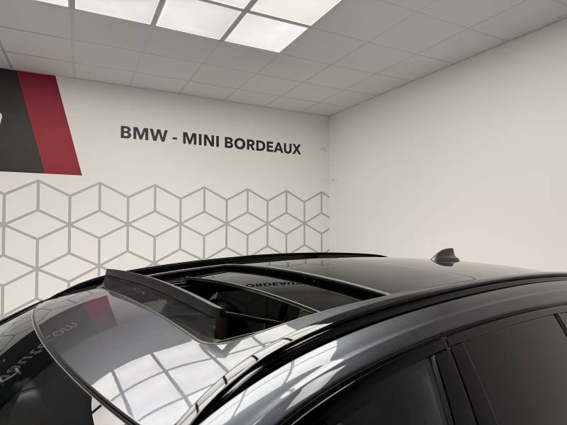 BMW Série 3 - Photo 15