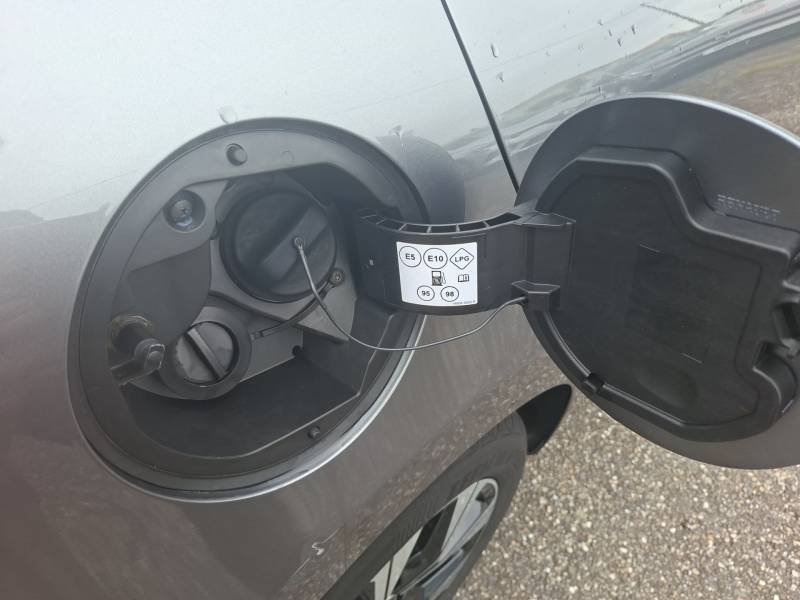 Renault Clio - Photo 14