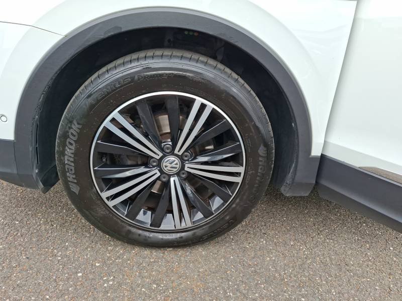 Volkswagen Tiguan - Photo 18