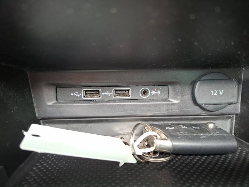 Volkswagen Tiguan - Photo 32