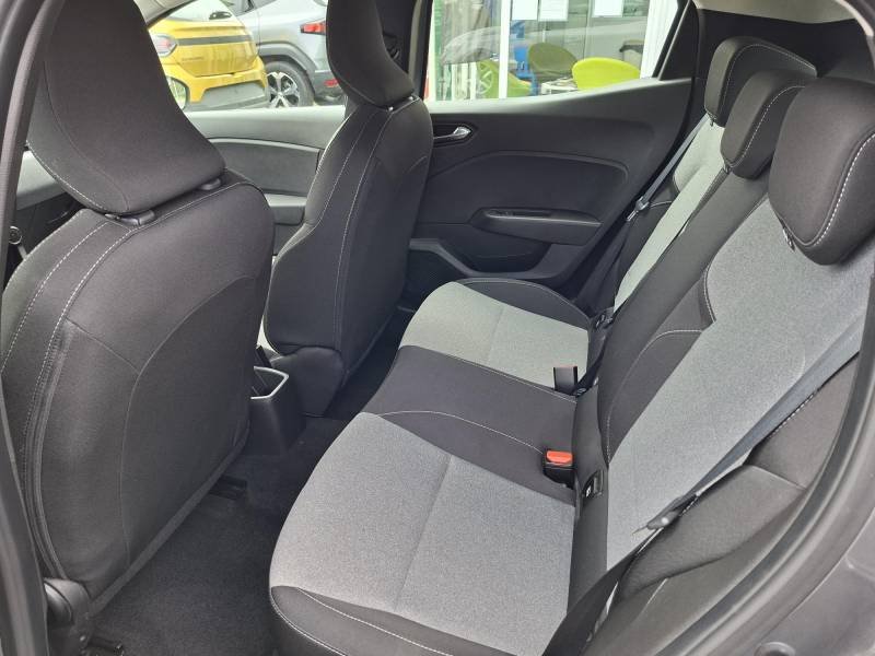Renault Clio - Photo 22
