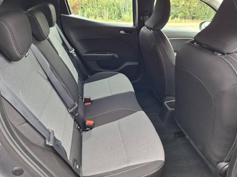 Renault Clio - Photo 23
