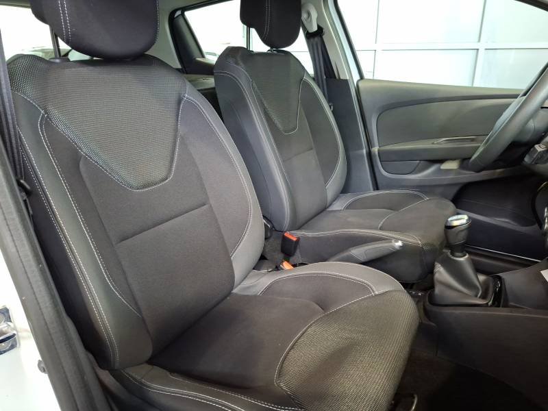 Renault Clio - Photo 36
