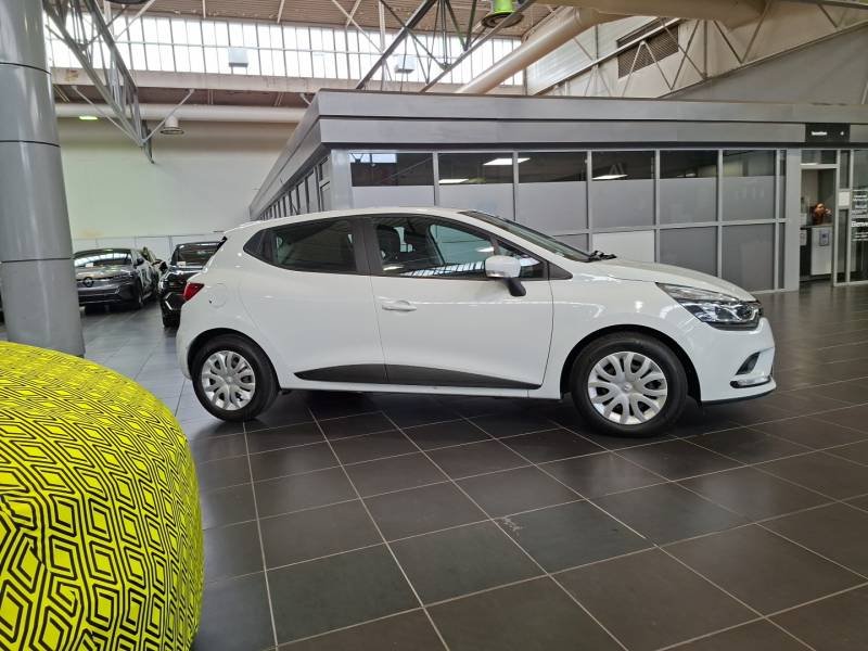 Renault Clio - Photo 6