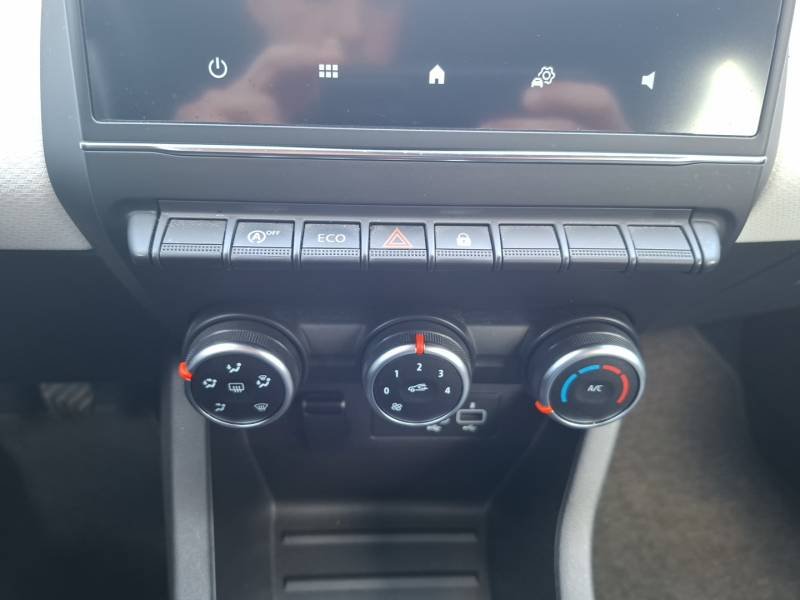 Renault Clio - Photo 17