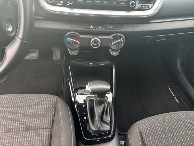Kia Stonic - Photo 11