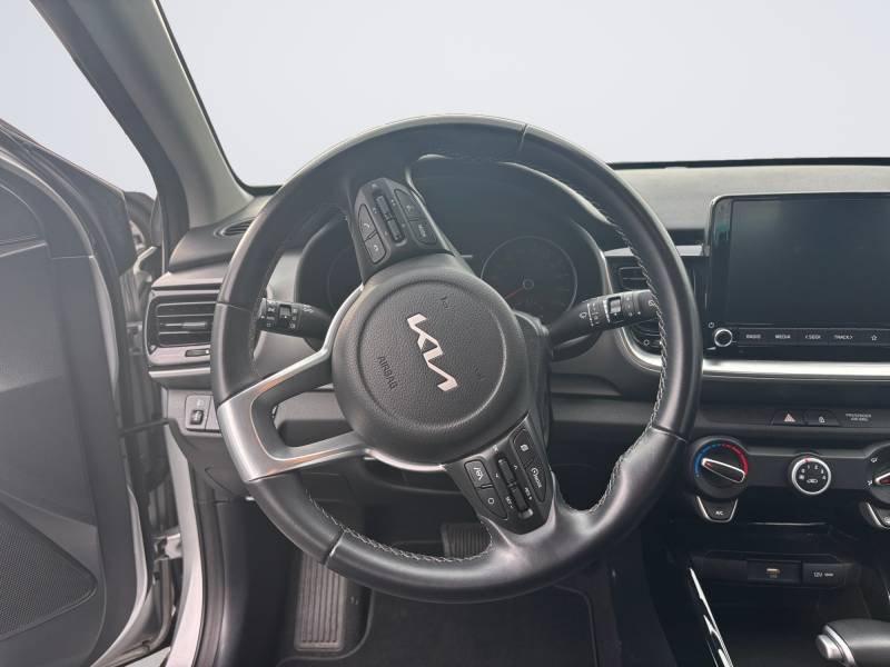 Kia Stonic - Photo 12