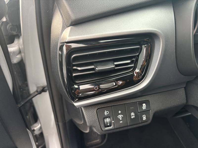 Kia Stonic - Photo 19