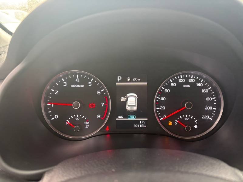 Kia Stonic - Photo 22