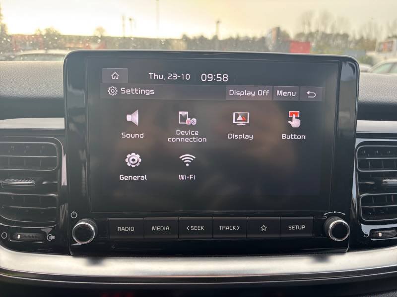 Kia Stonic - Photo 23