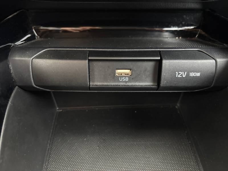 Kia Stonic - Photo 25