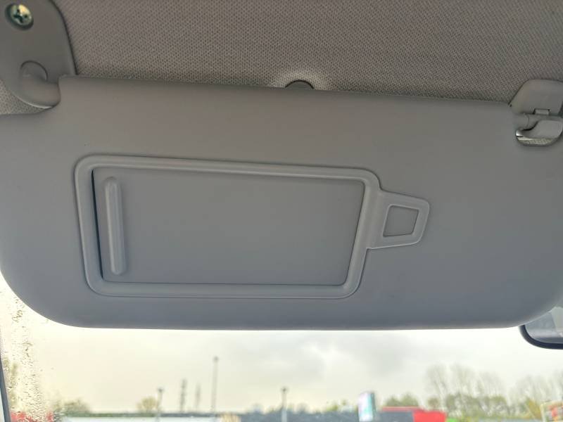 Kia Stonic - Photo 33