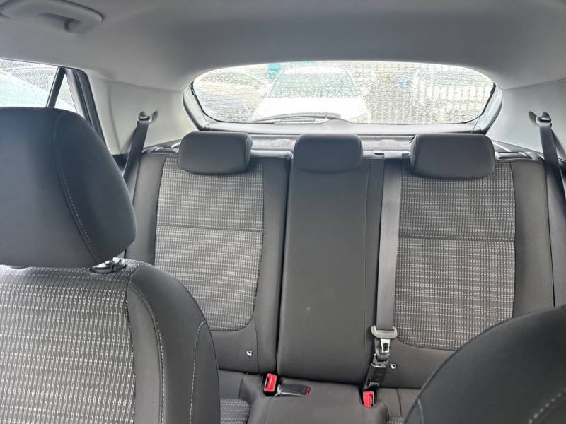 Kia Stonic - Photo 34