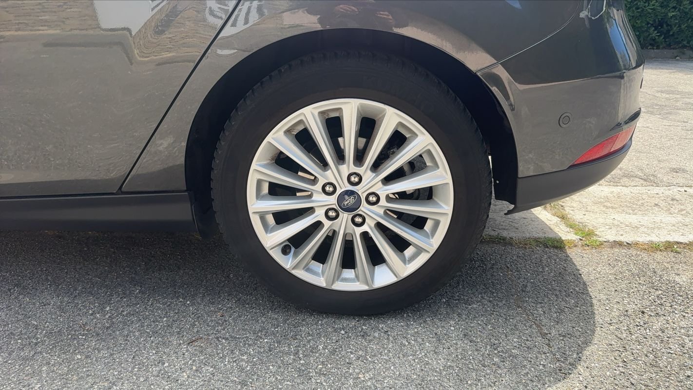 Ford Focus - Photo 19
