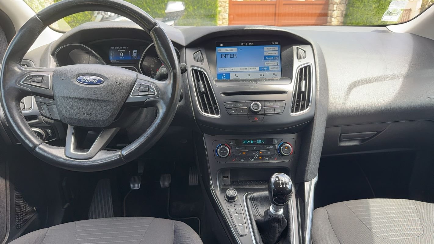 Ford Focus - Photo 24