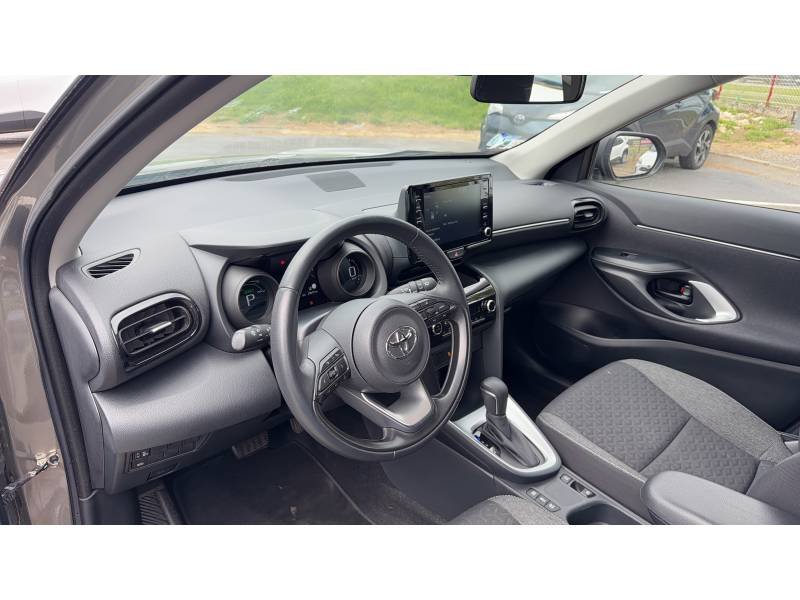 Toyota Yaris - Photo 11