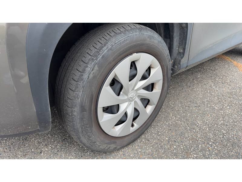 Toyota Yaris - Photo 9