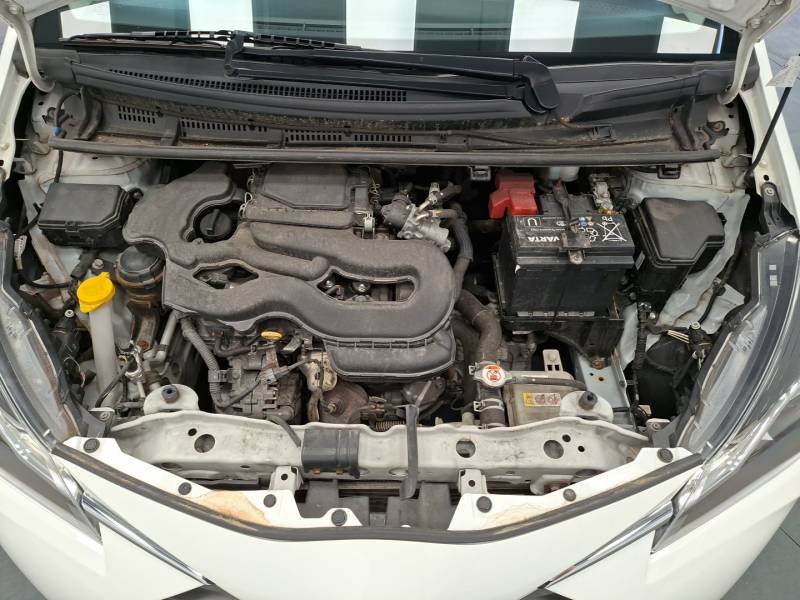 Toyota Yaris - Photo 11