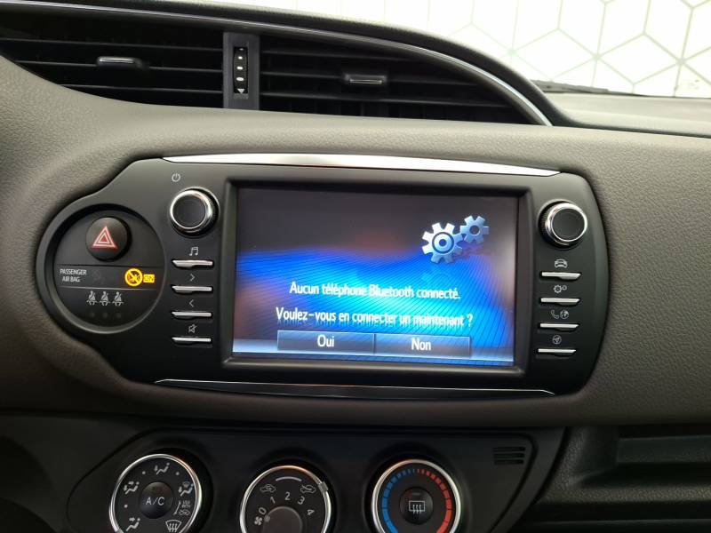 Toyota Yaris - Photo 17