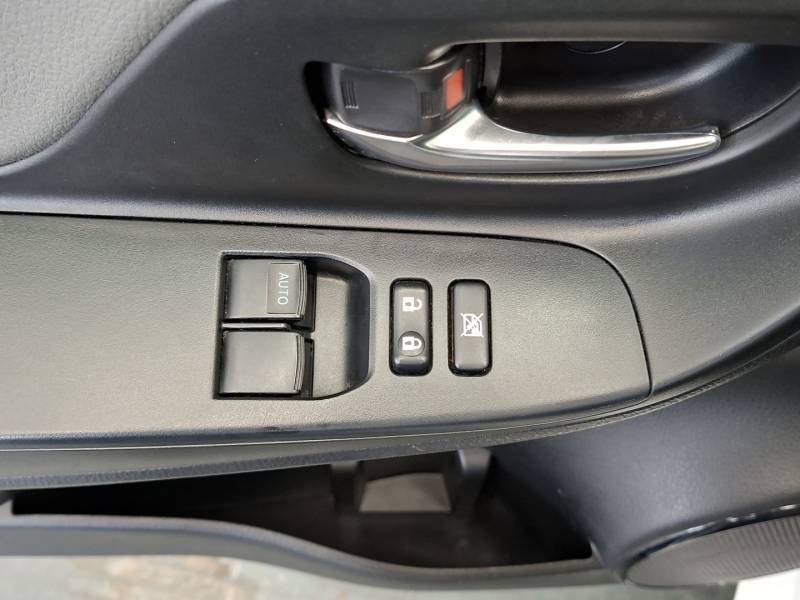 Toyota Yaris - Photo 25