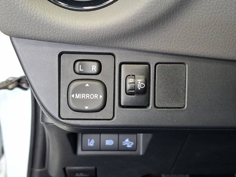 Toyota Yaris - Photo 29
