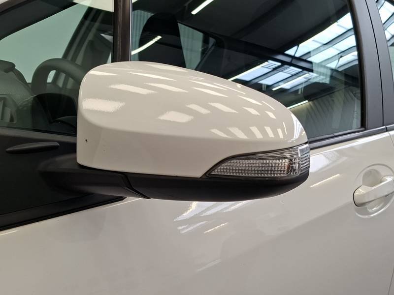 Toyota Yaris - Photo 32
