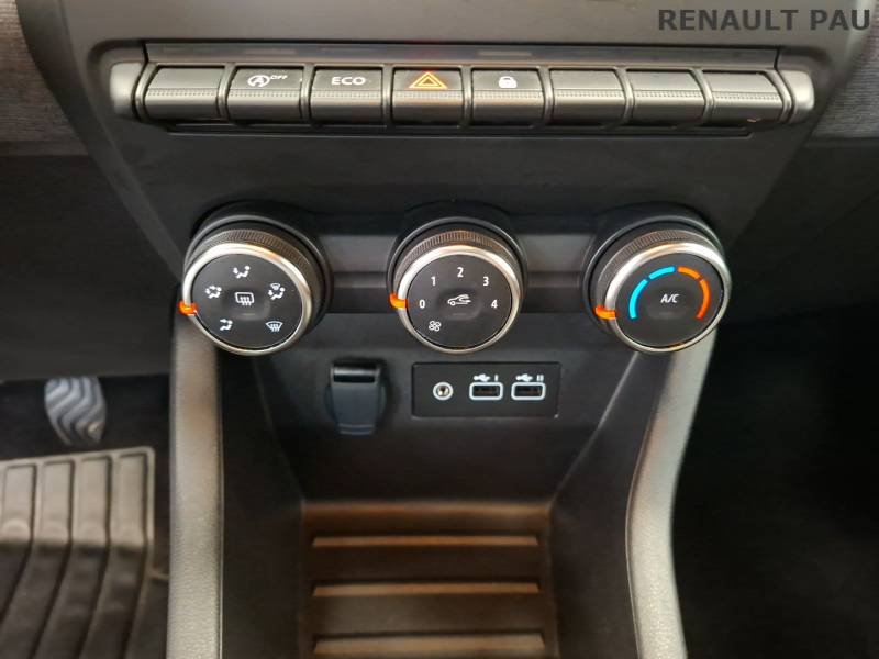 Renault Clio - Photo 25