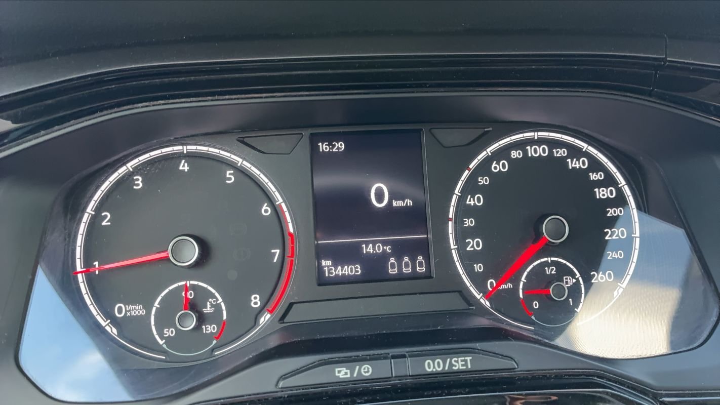 Volkswagen Polo - Photo 12