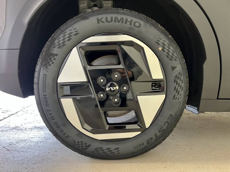 Kia EV3 - Photo 11
