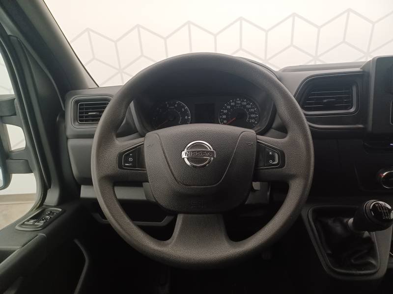 Nissan NV400 - Photo 13