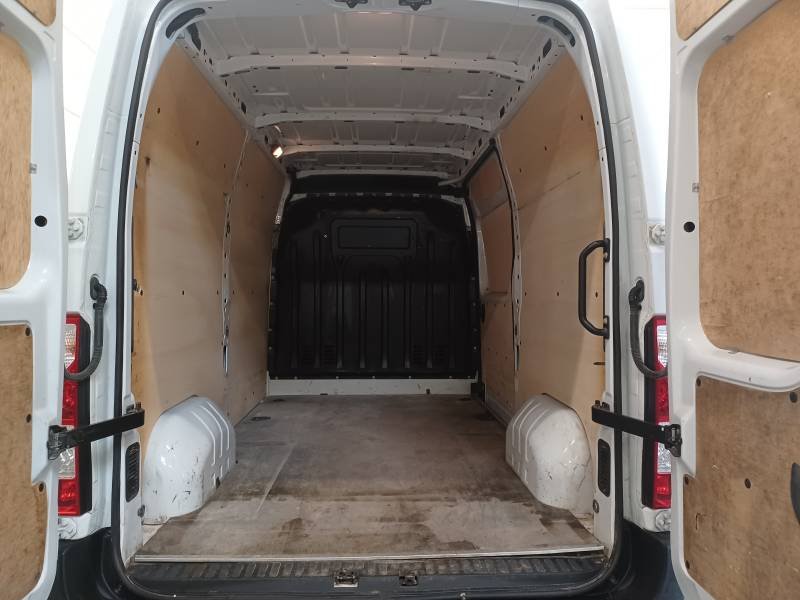 Nissan NV400 - Photo 16