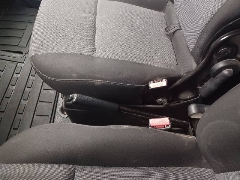 Nissan NV400 - Photo 21