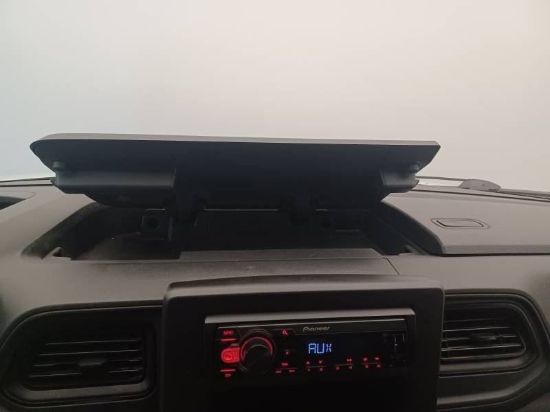 Nissan NV400 - Photo 28