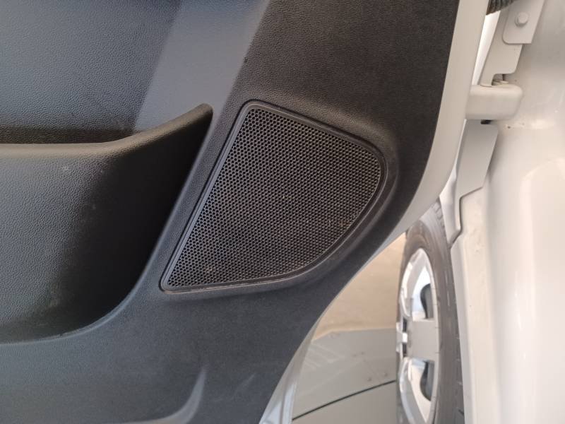 Nissan NV400 - Photo 33