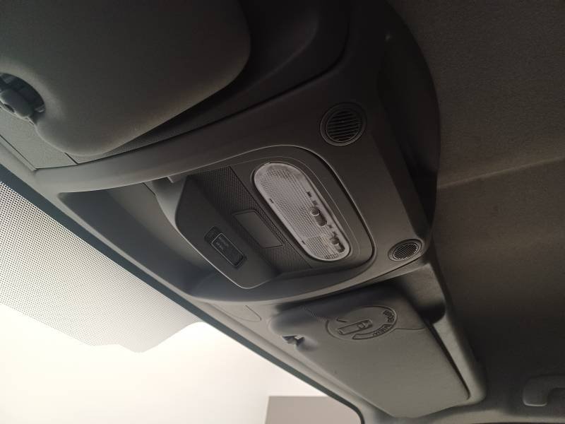 Nissan NV400 - Photo 35