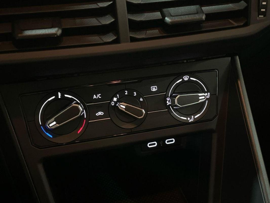Volkswagen Polo - Photo 19
