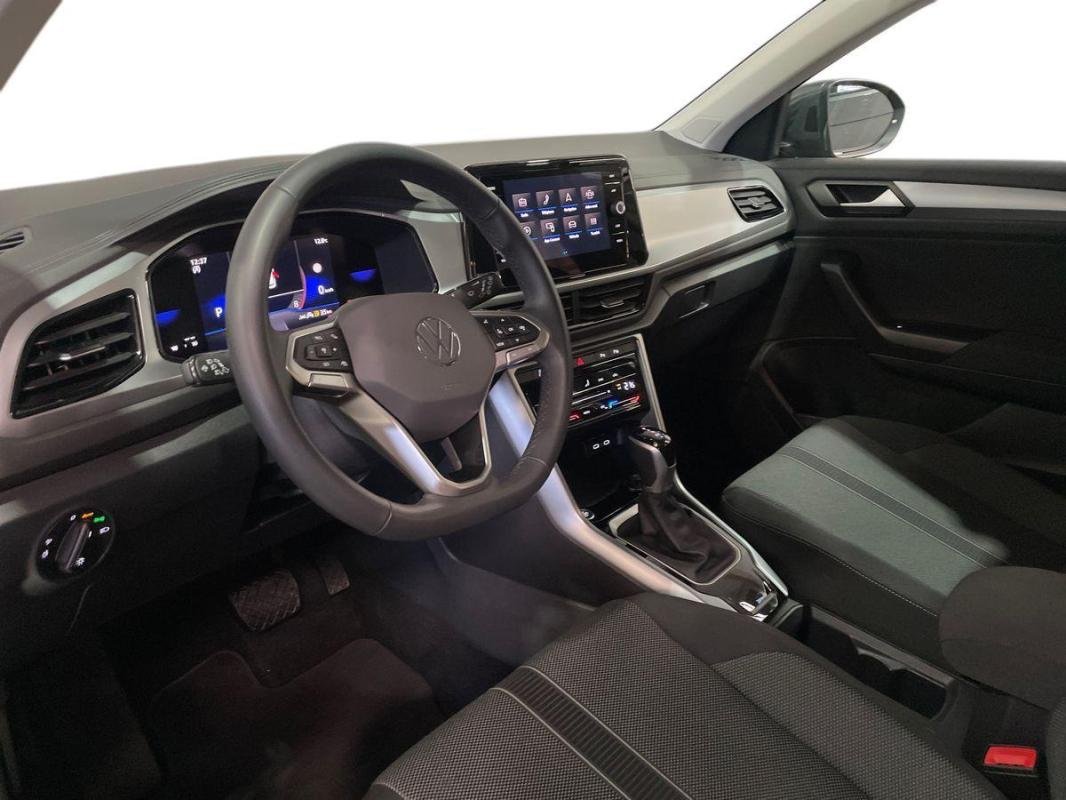 Volkswagen T-Roc - Photo 9