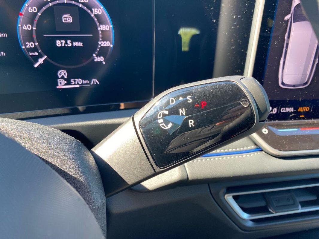 Volkswagen Tiguan - Photo 11