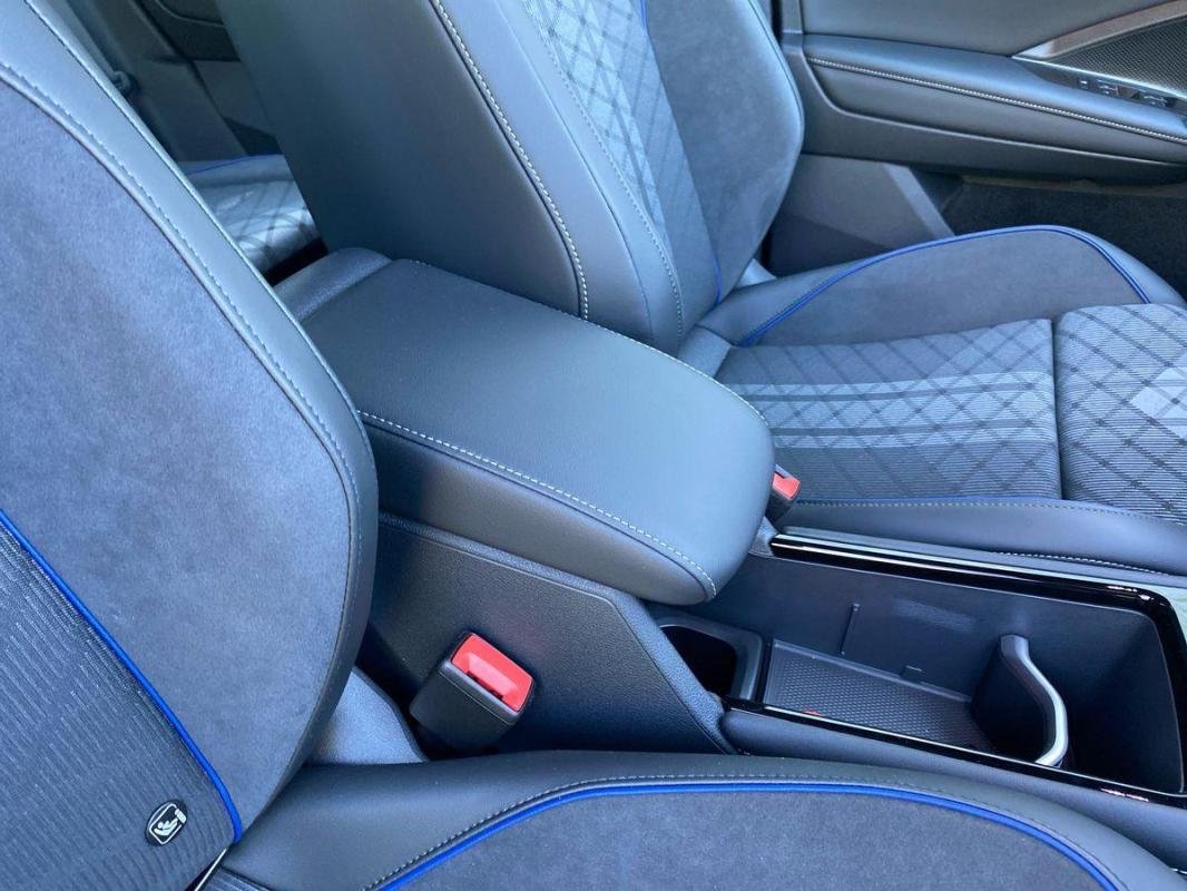 Volkswagen Tiguan - Photo 12