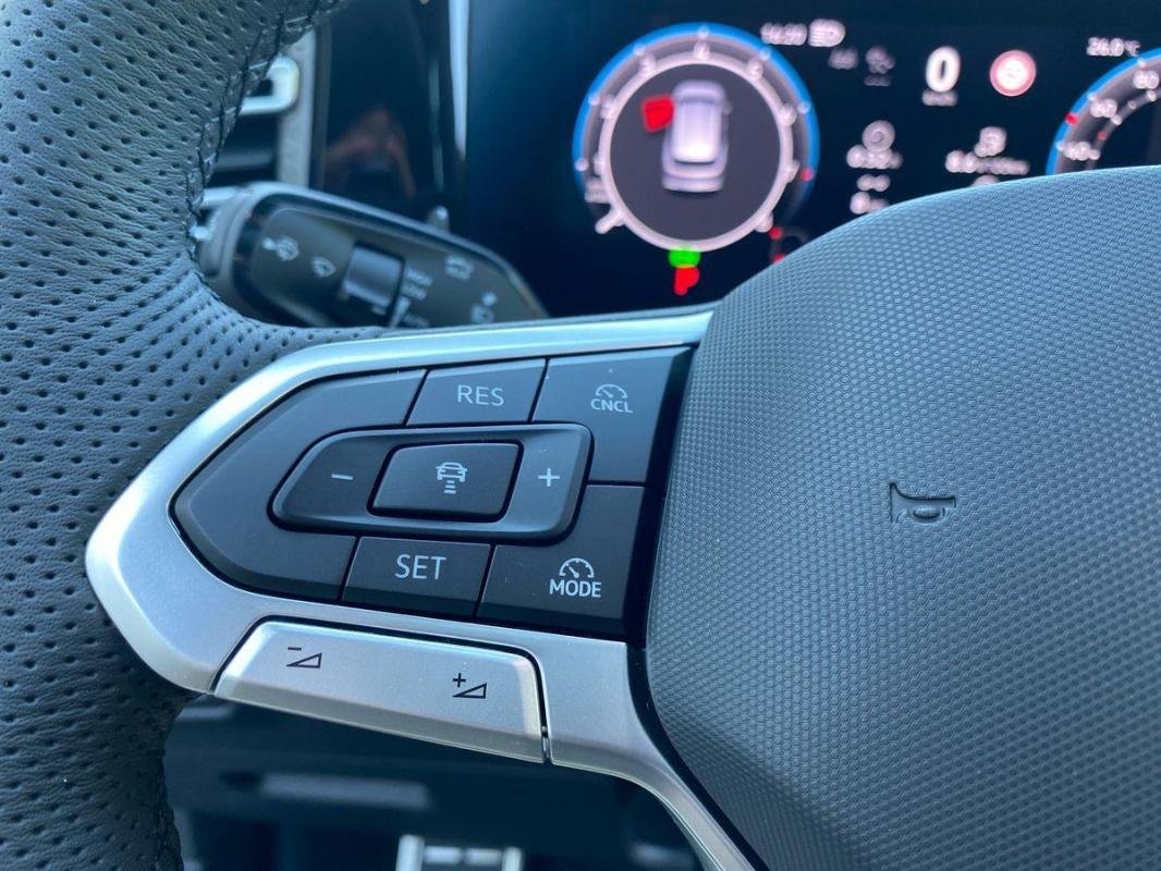 Volkswagen Tiguan - Photo 21