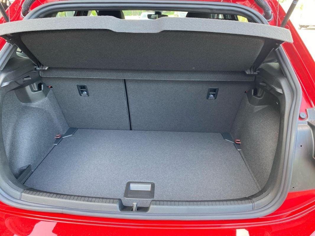 Volkswagen Polo - Photo 31