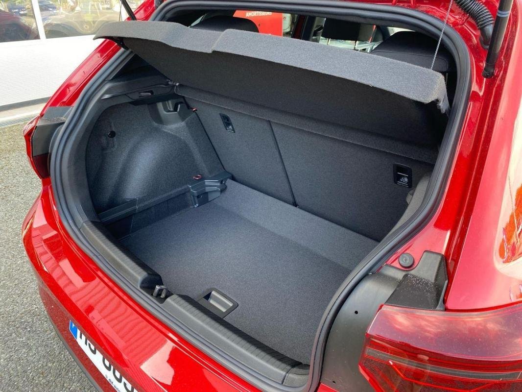 Volkswagen Polo - Photo 32