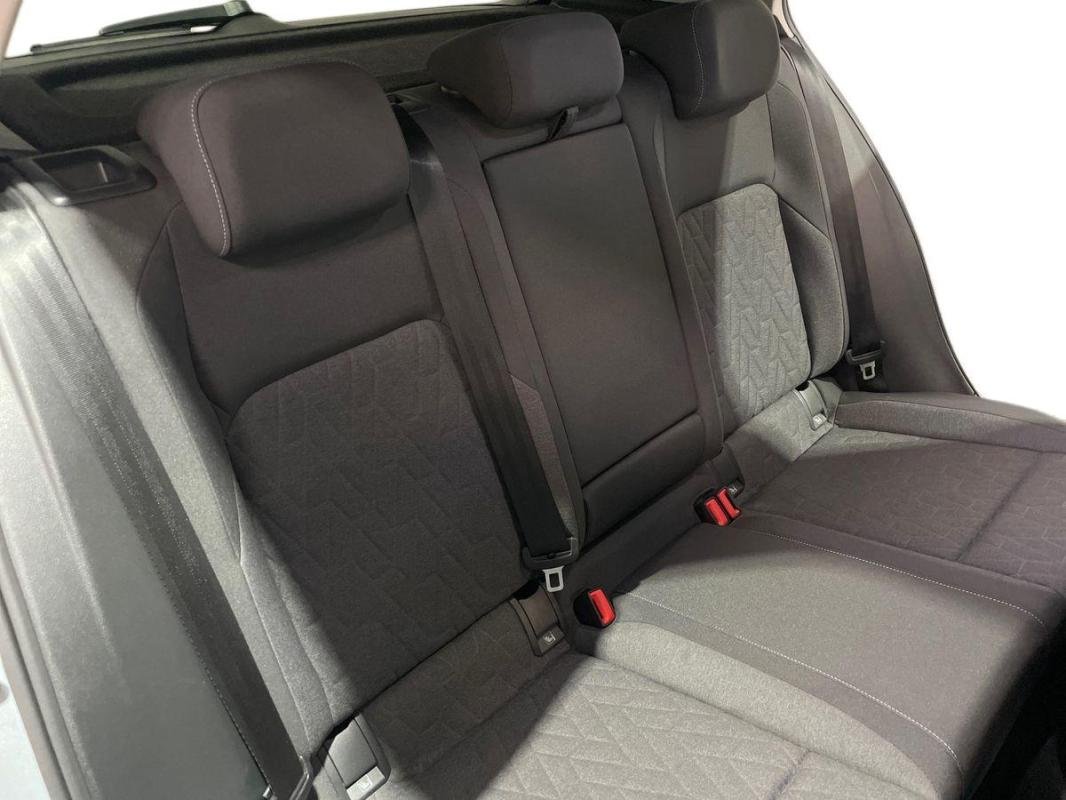 Volkswagen Golf - Photo 23