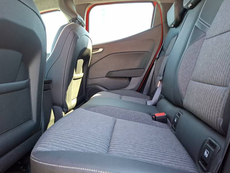 Renault Clio - Photo 25