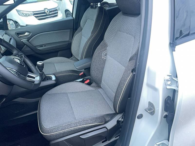 Renault Captur - Photo 10